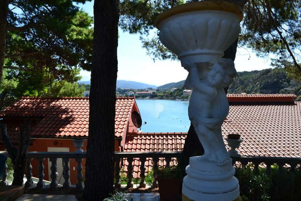 Apartments Zala Matusan Supetarska Draga Bagian luar foto